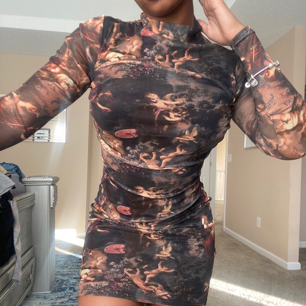 High neck renaissance print long sleeve mini dress